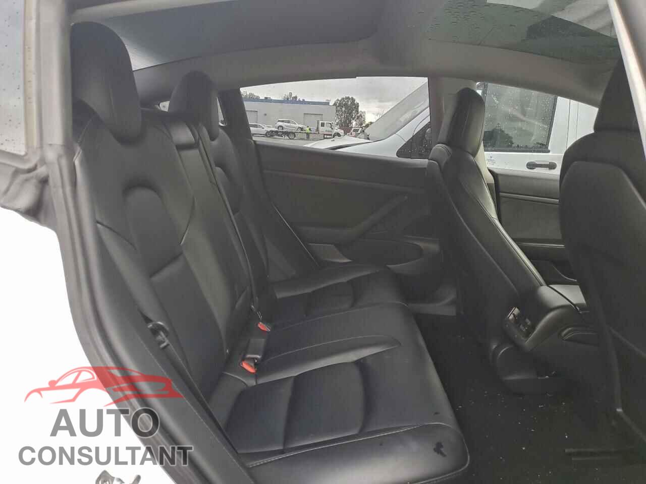 TESLA MODEL 3 2021 - 5YJ3E1EA5MF930537