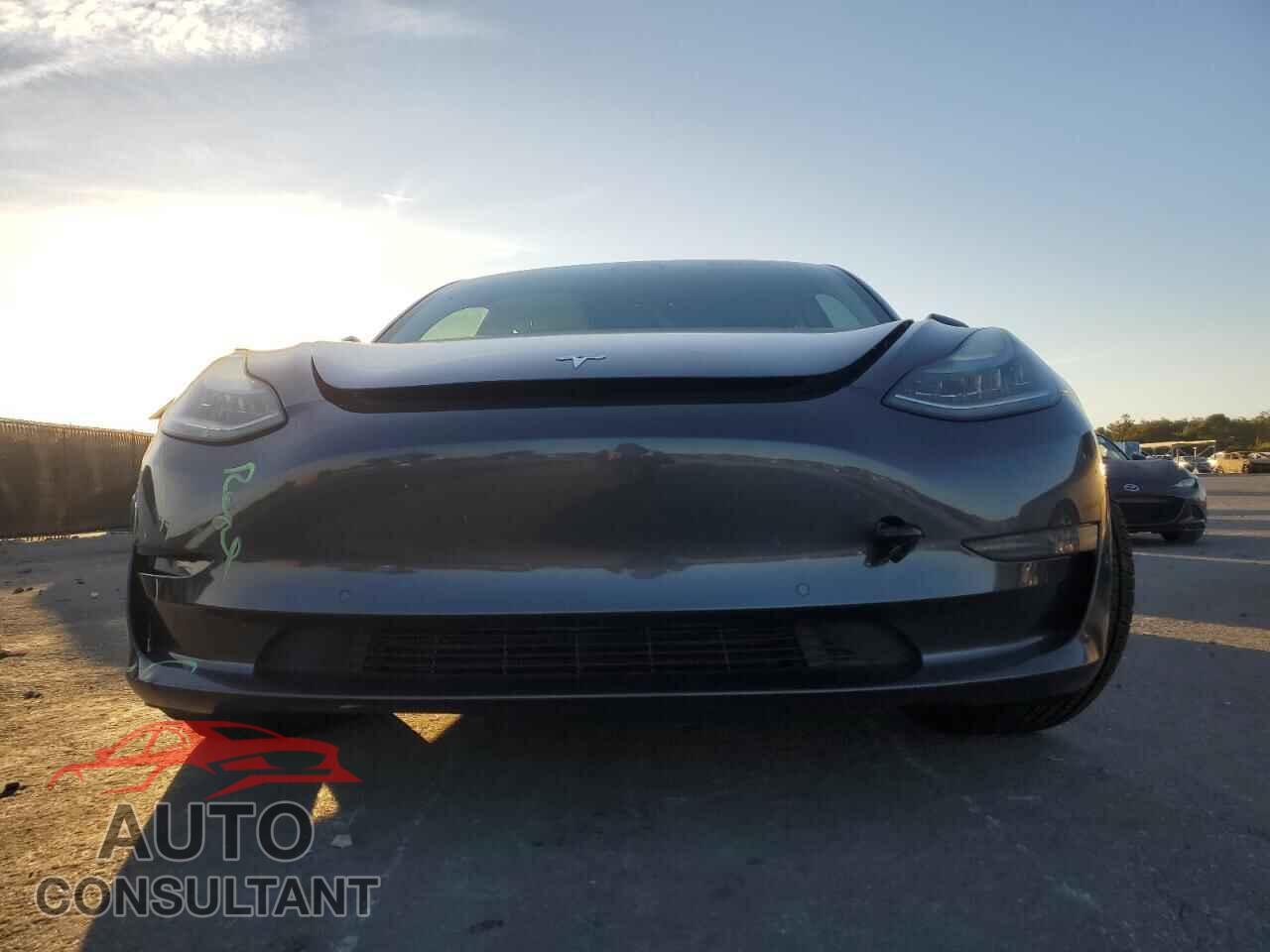 TESLA MODEL 3 2019 - 5YJ3E1EA7KF426942