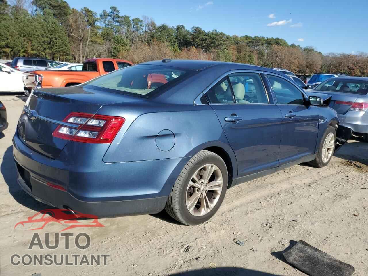 FORD TAURUS 2019 - 1FAHP2D80KG105504