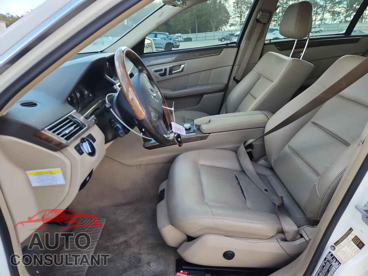 MERCEDES-BENZ E-CLASS 2011 - WDDHF5GB4BA275721