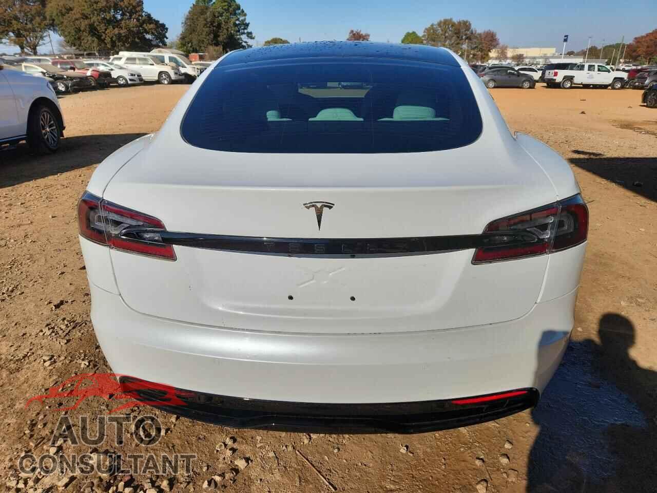 TESLA MODEL S 2021 - 5YJSA1E59MF451564