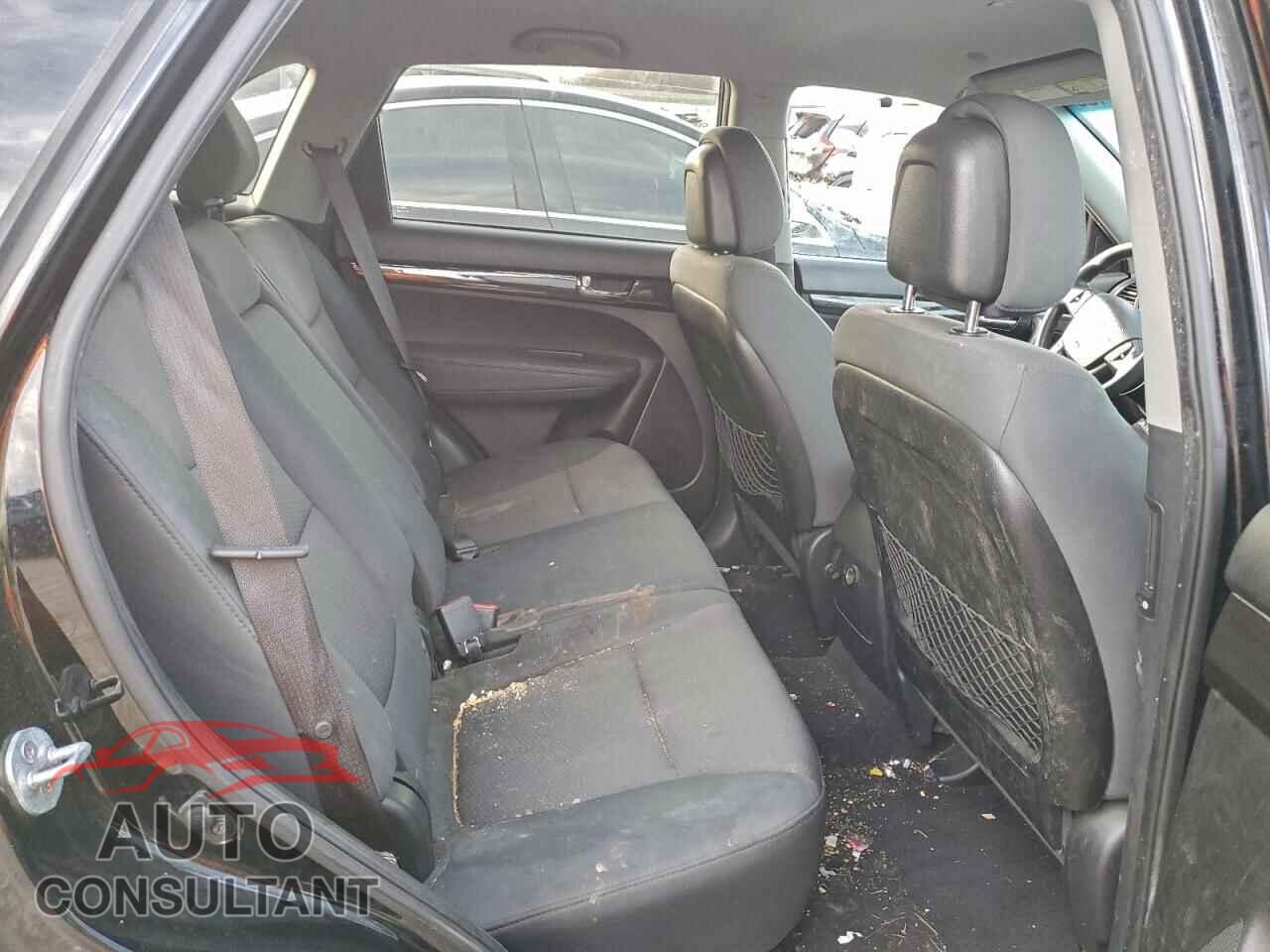 KIA SORENTO 2013 - 5XYKT3A11DG396741