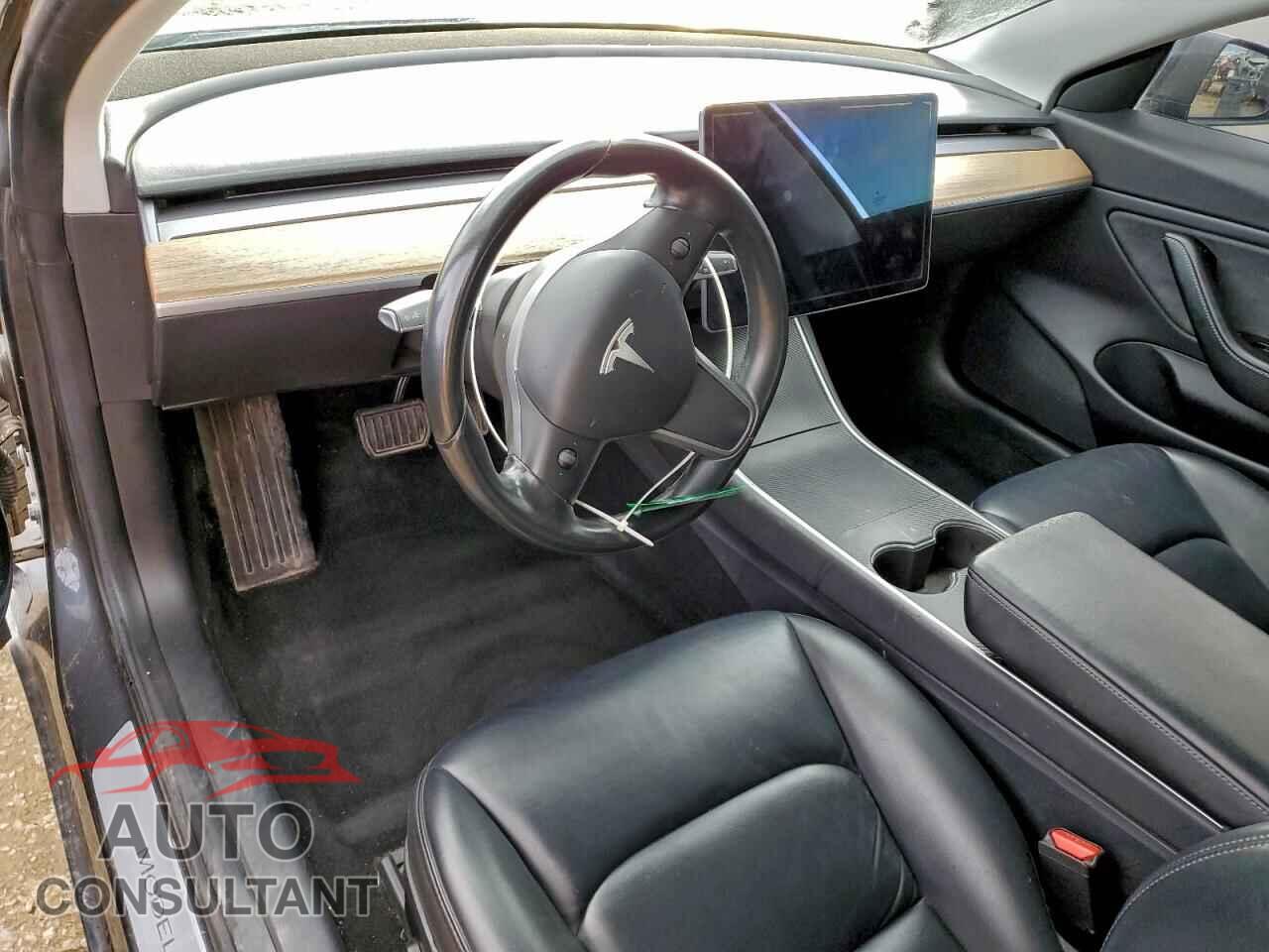 TESLA MODEL 3 2018 - 5YJ3E1EB3JF066530