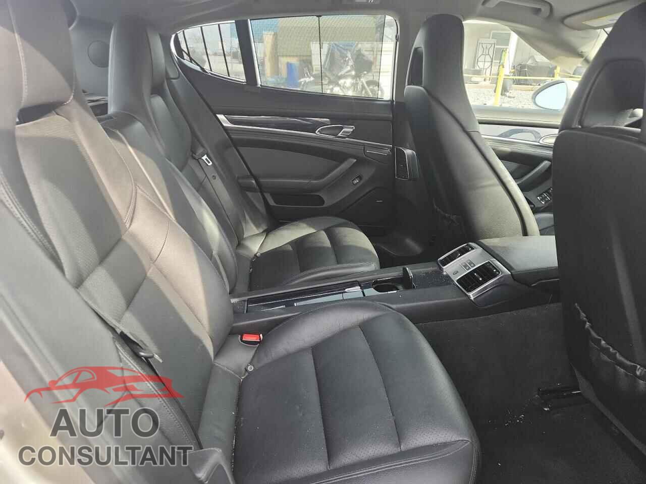 PORSCHE PANAMERA 2012 - WP0AA2A70CL072313