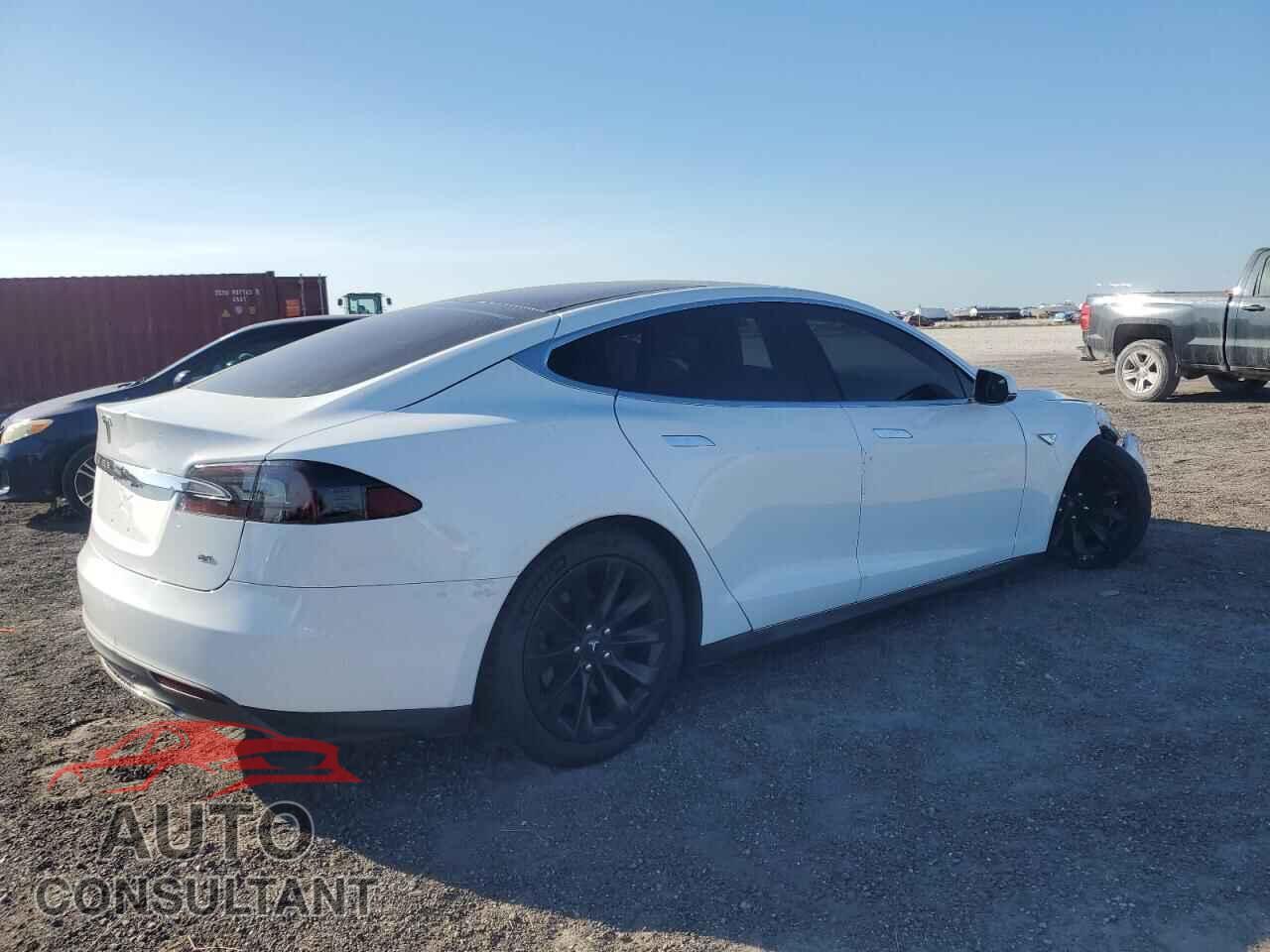 TESLA MODEL S 2013 - 5YJSA1CGXDFP26525