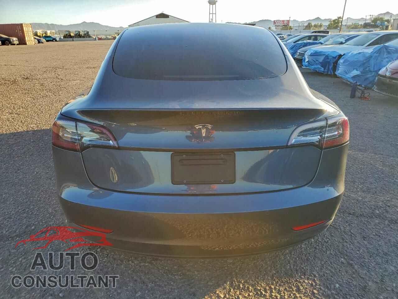 TESLA MODEL 3 2021 - 5YJ3E1EA4MF870878