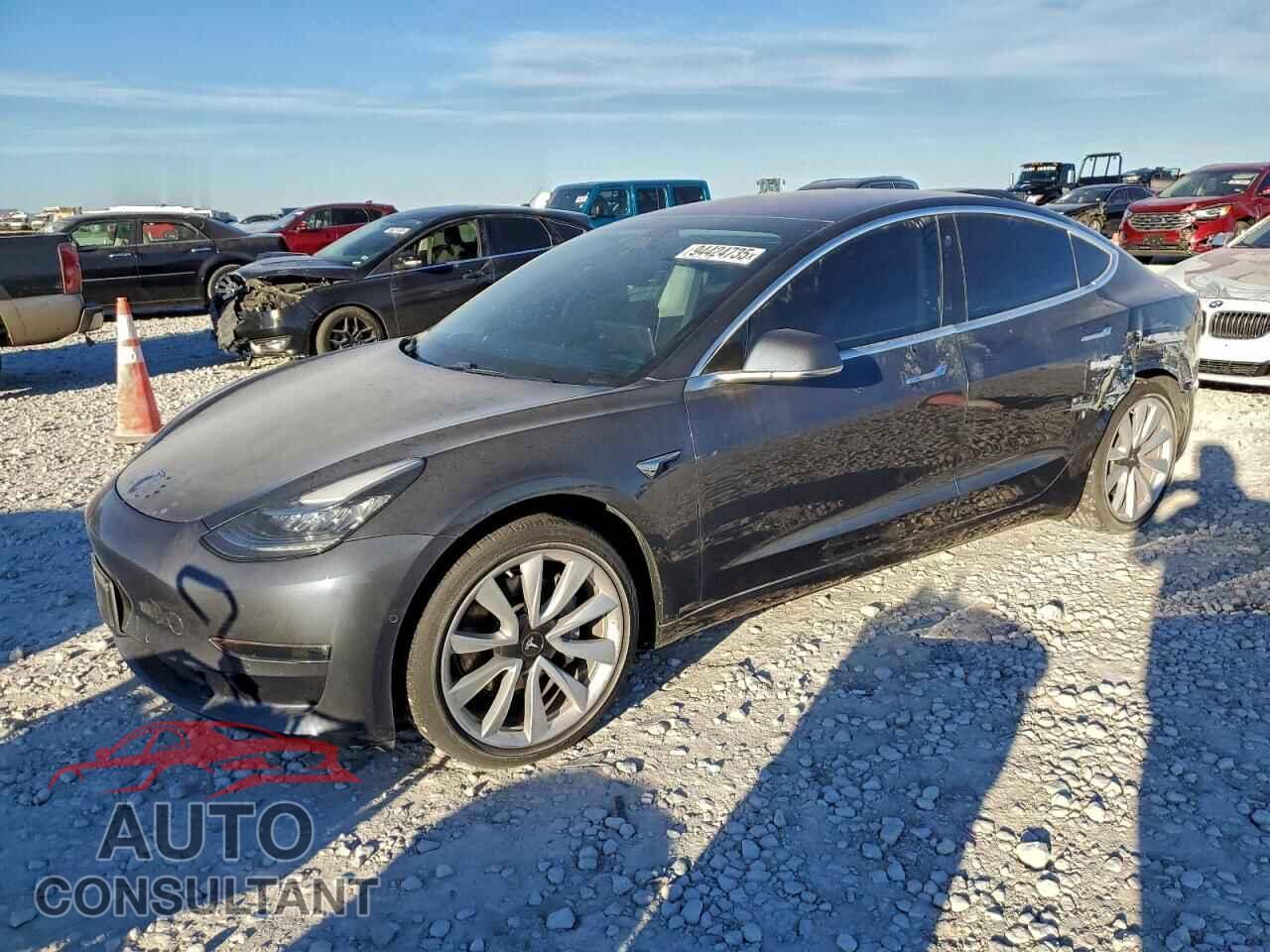 TESLA MODEL 3 2018 - 5YJ3E1EA0JF023772