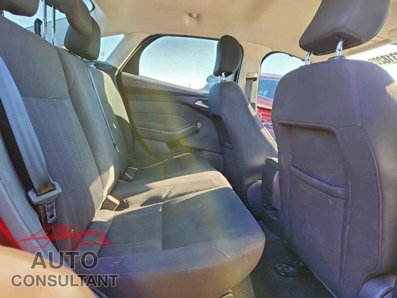 FORD FOCUS 2016 - 1FADP3F20GL250232