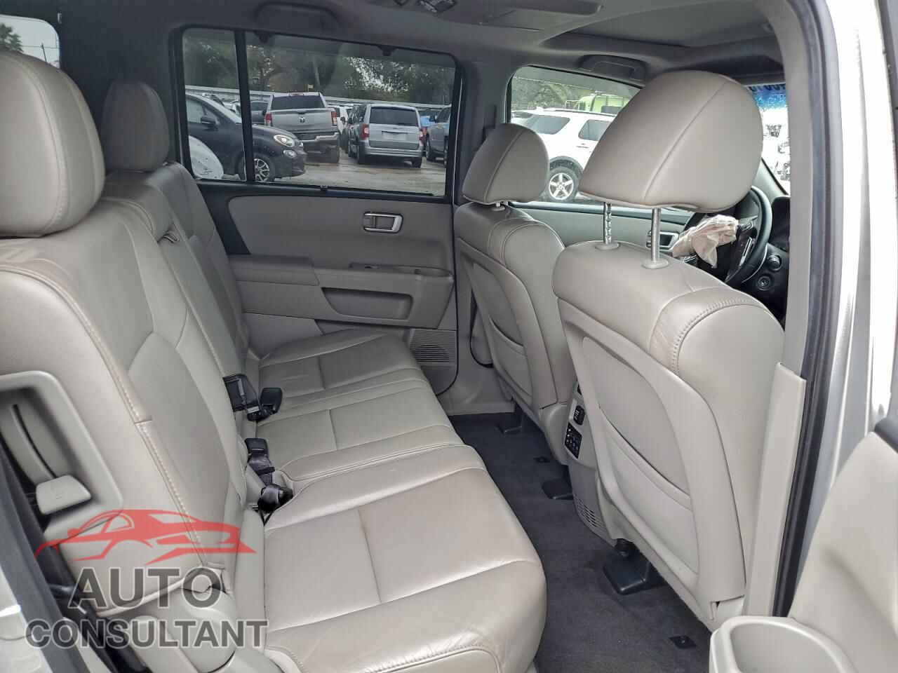HONDA PILOT 2012 - 5FNYF4H99CB034536