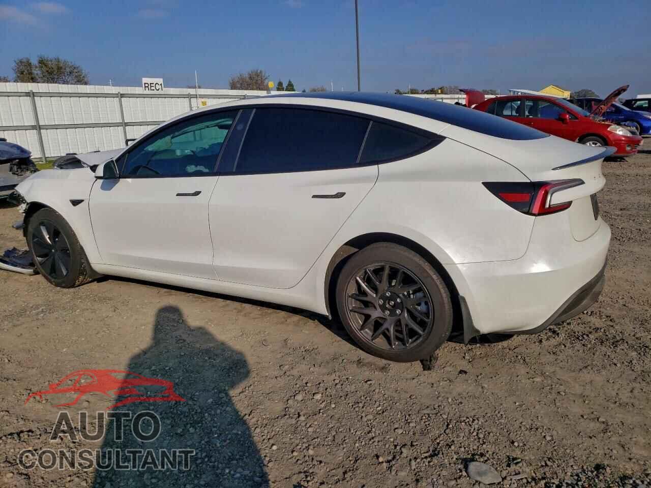 TESLA MODEL 3 2024 - 5YJ3E1EB6RF813324