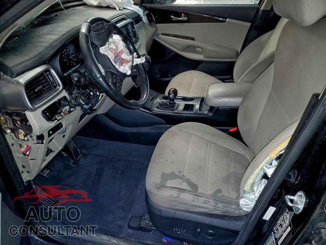 KIA SORENTO 2017 - 5XYPGDA37HG213320