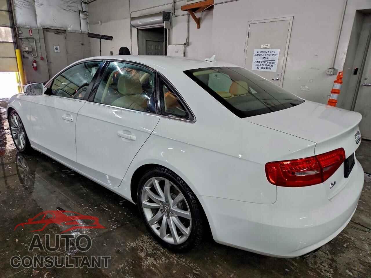 AUDI A4 2013 - WAUFFAFL6DN012806
