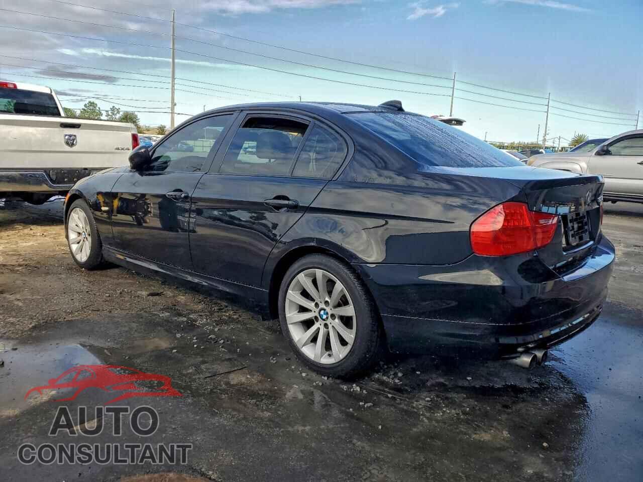 BMW 3 SERIES 2011 - WBAPH7C55BE677376