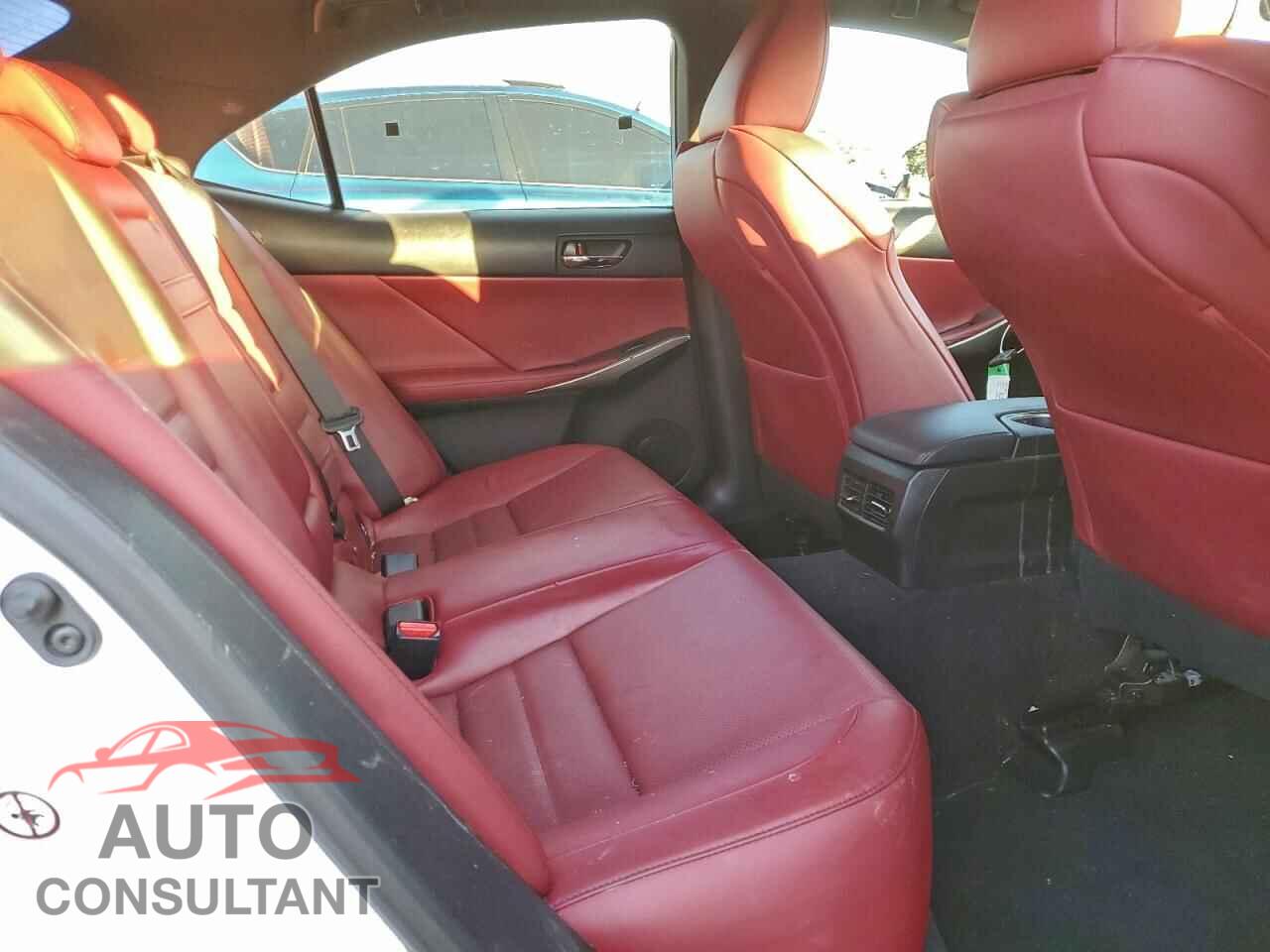 LEXUS IS 2016 - JTHBA1D23G5011030