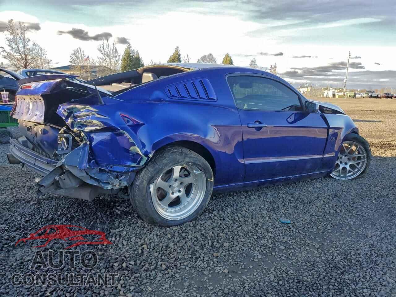 FORD MUSTANG 2013 - 1ZVBP8CF7D5284736