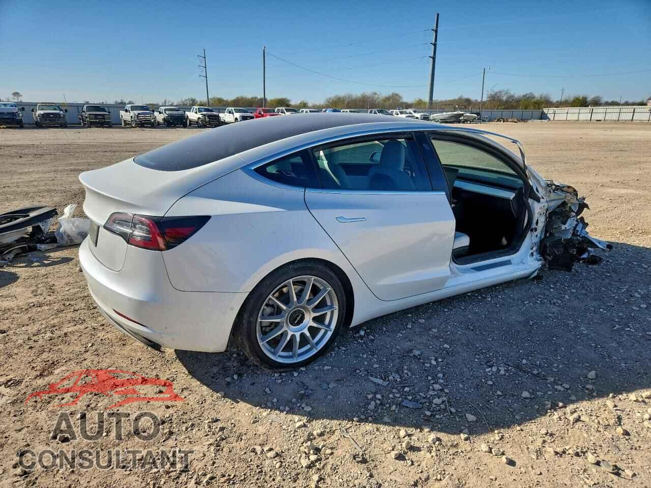 TESLA MODEL 3 2019 - 5YJ3E1EA3KF313019