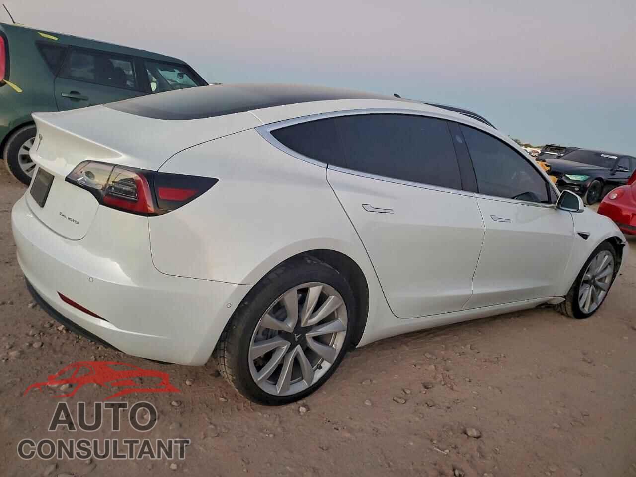 TESLA MODEL 3 2020 - 5YJ3E1EB8LF628392