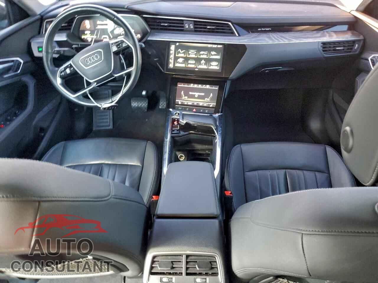AUDI E-TRON 2021 - WA1AAAGE3MB024869
