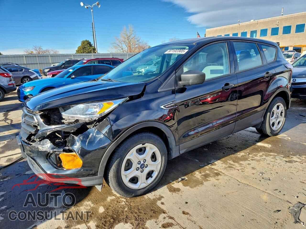 FORD ESCAPE 2017 - 1FMCU0F74HUB80380