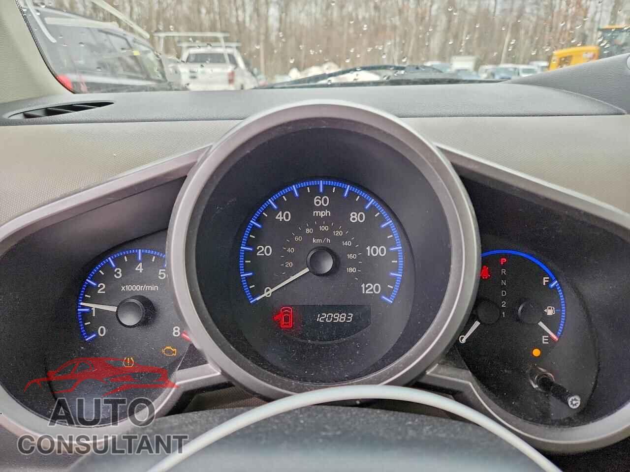 HONDA ELEMENT 2011 - 5J6YH2H31BL000459