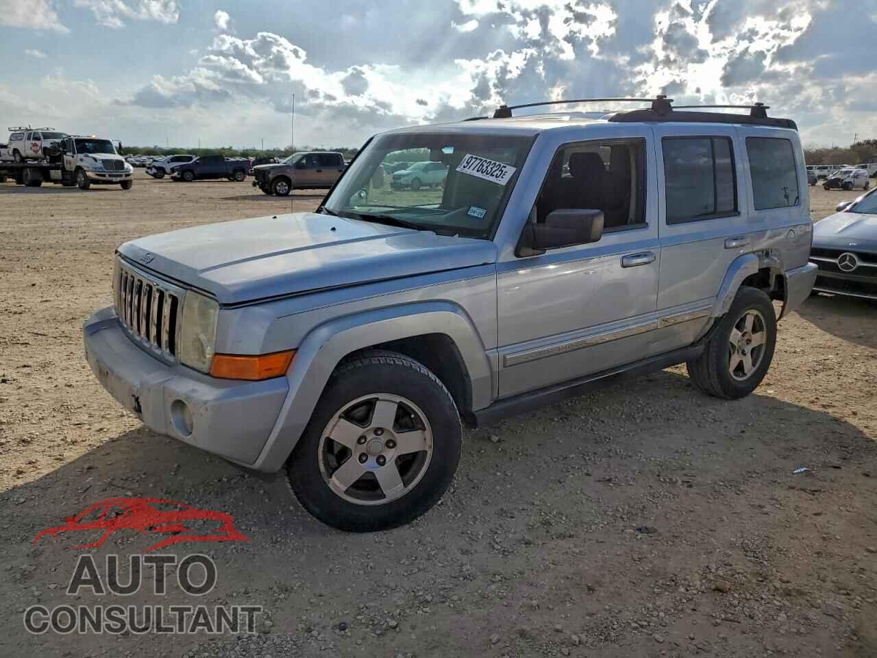 JEEP COMMANDER 2010 - 1J4RH4GK5AC118294