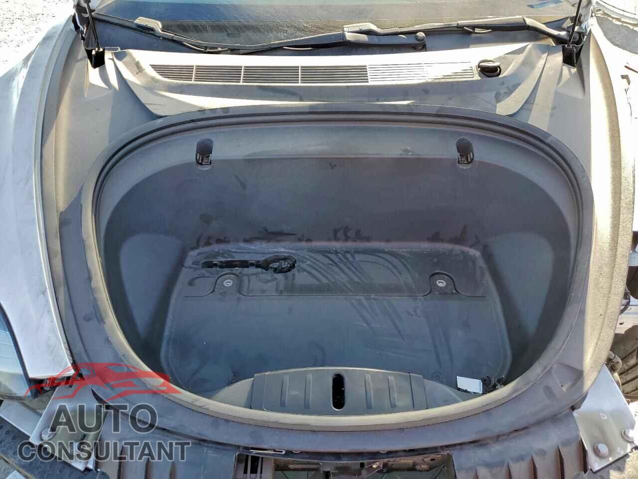 TESLA MODEL 3 2019 - 5YJ3E1EA8KF407638