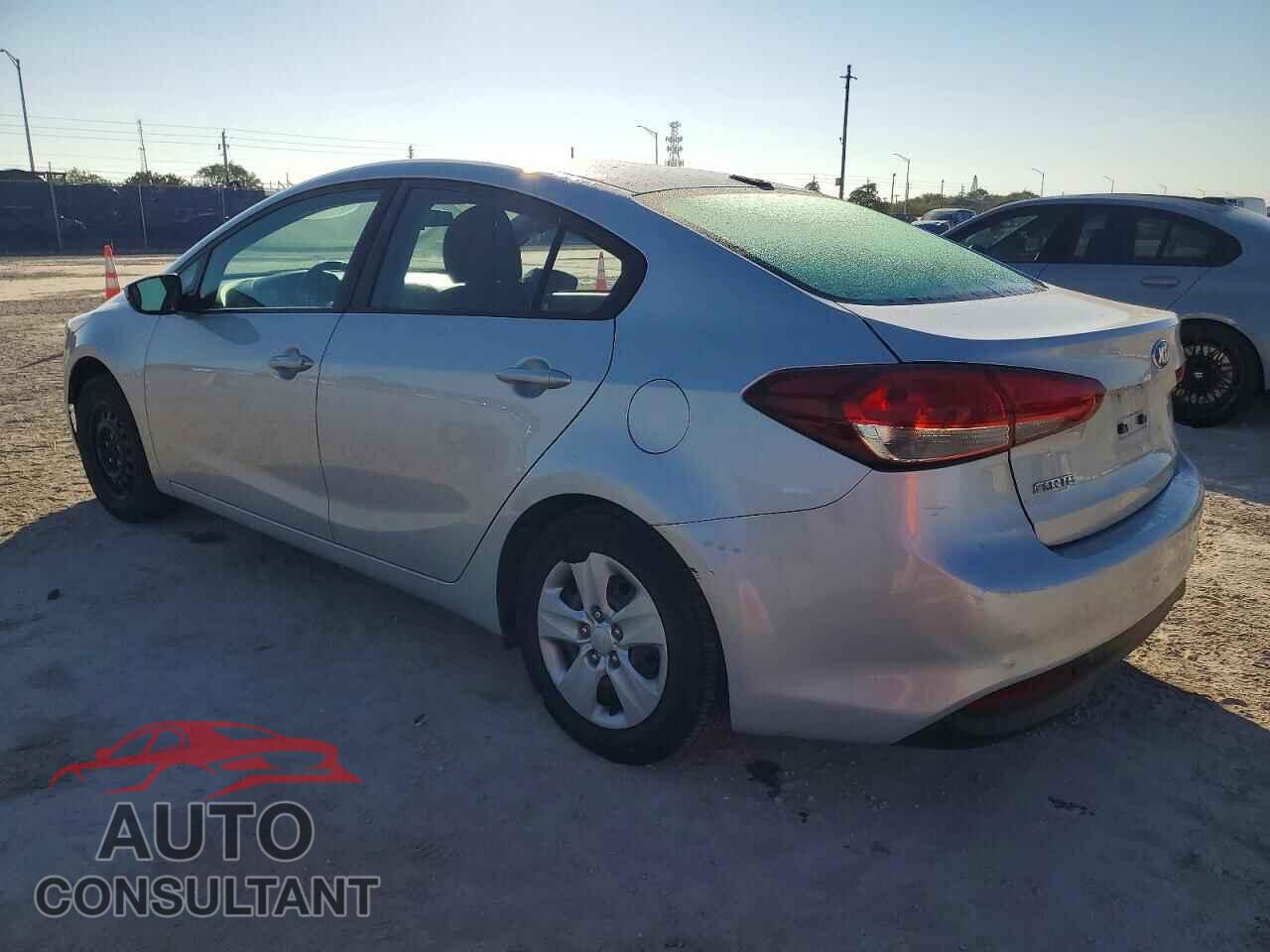 KIA FORTE 2017 - 3KPFK4A79HE027580
