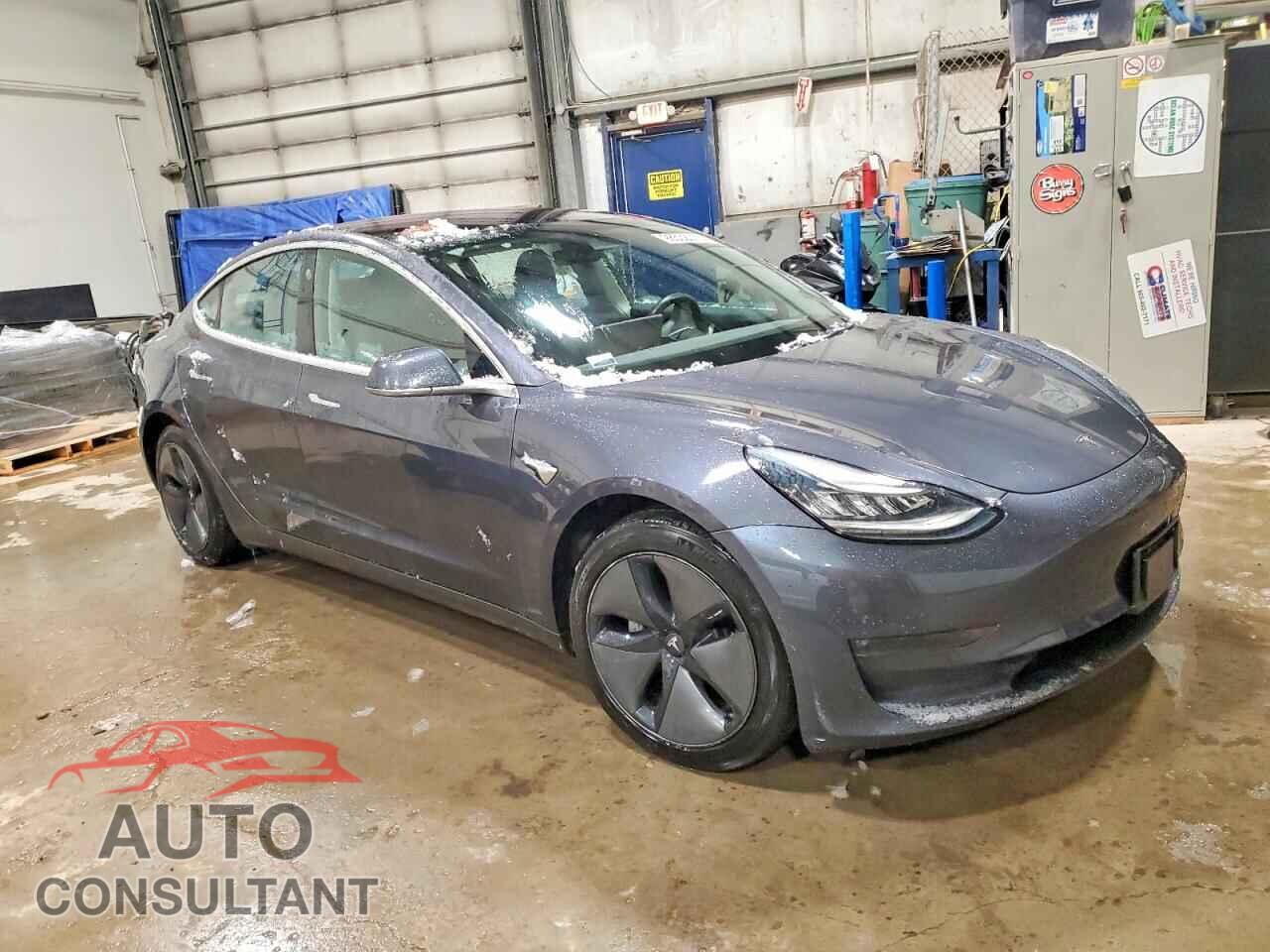 TESLA MODEL 3 2018 - 5YJ3E1EB4JF110261