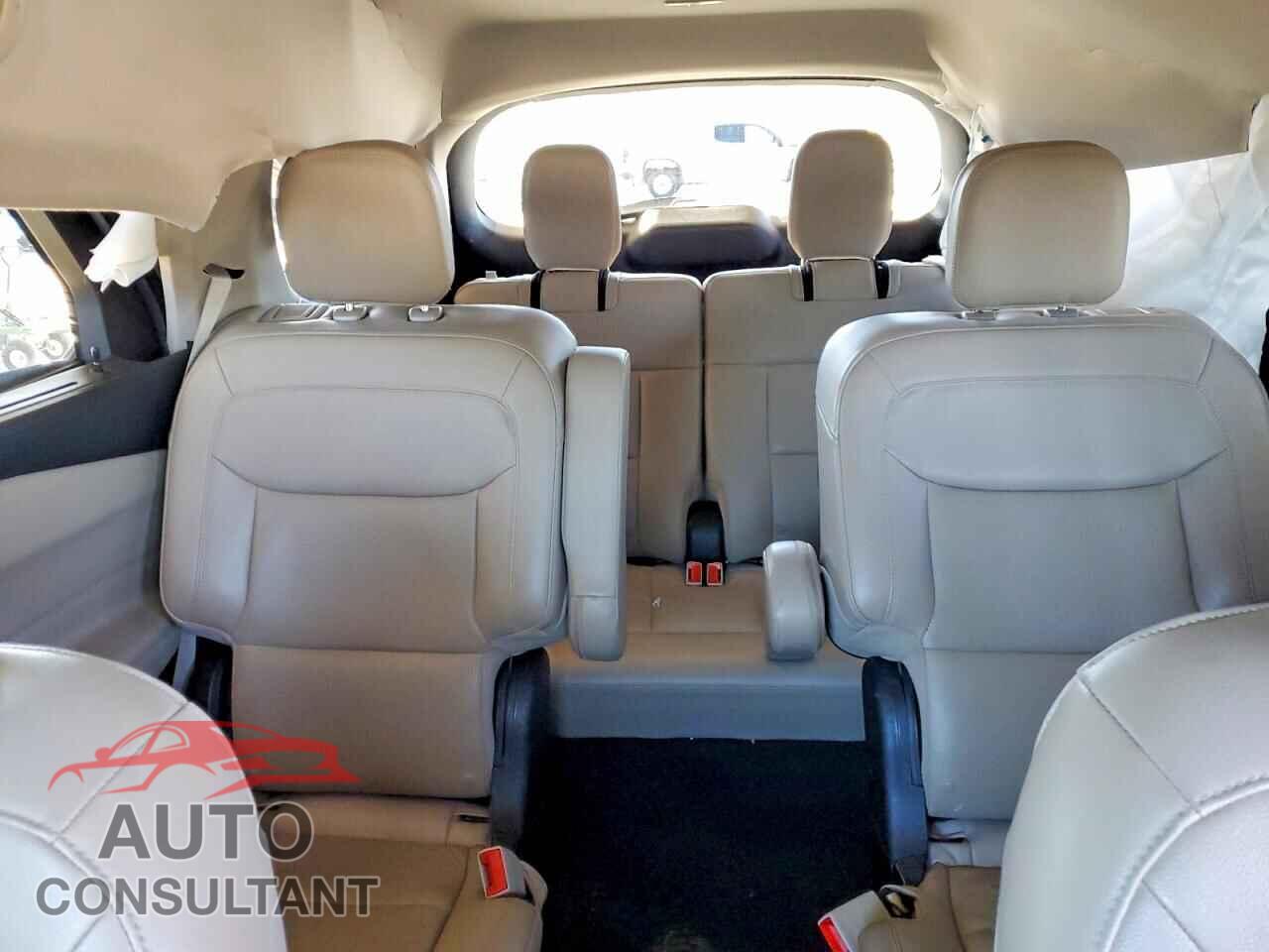 FORD EXPLORER 2022 - 1FMSK7FH5NGA61136