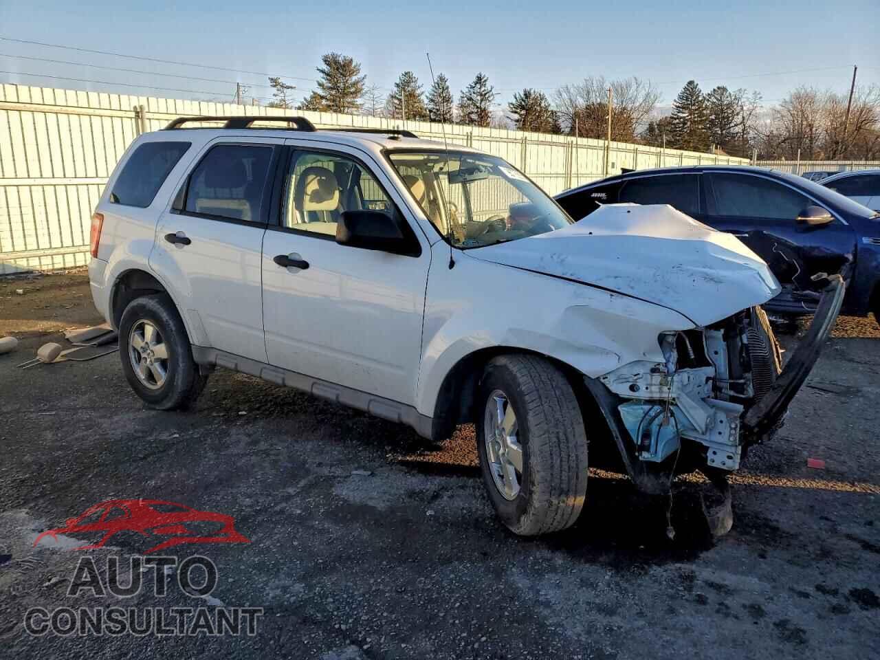 FORD ESCAPE 2010 - 1FMCU0D74AKB51577