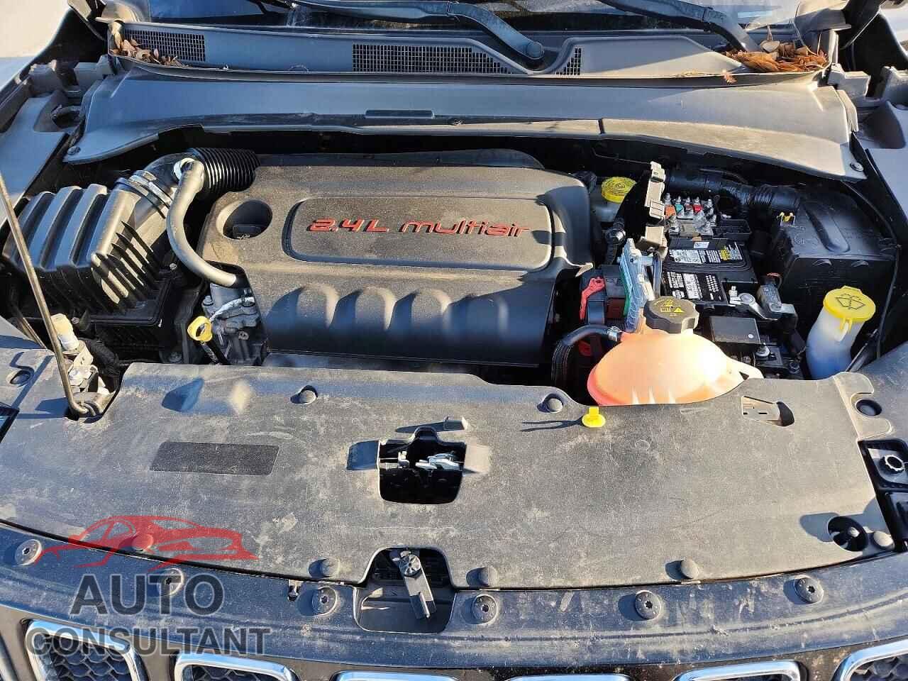 JEEP COMPASS 2018 - 3C4NJCBB9JT318156