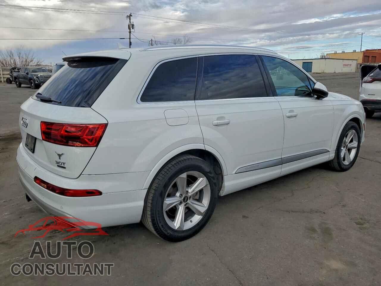 AUDI Q7 2017 - WA1VAAF76HD032639