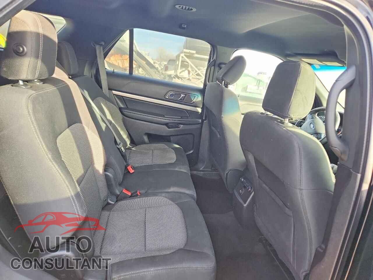 FORD EXPLORER 2018 - 1FM5K7D84JGB55017