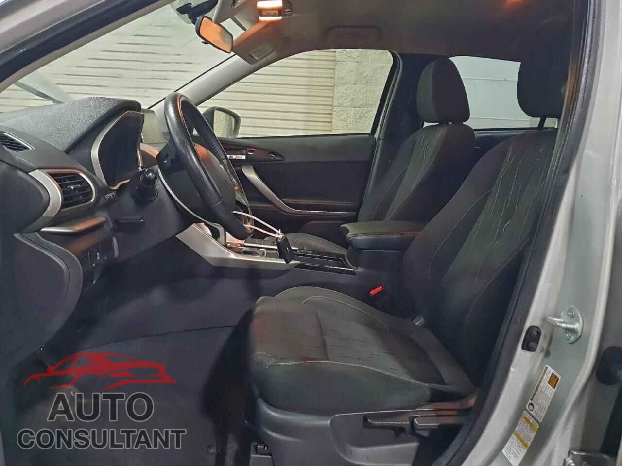 MITSUBISHI ECLIPSE 2018 - JA4AT5AAXJZ065428
