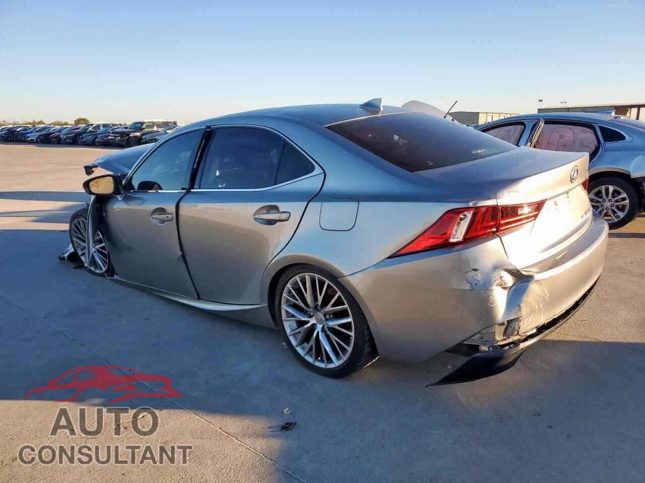LEXUS IS 2015 - JTHCF1D29F5028239
