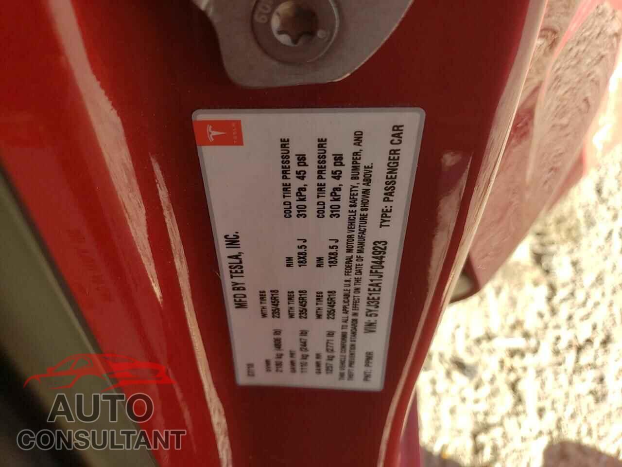 TESLA MODEL 3 2018 - 5YJ3E1EA1JF044923