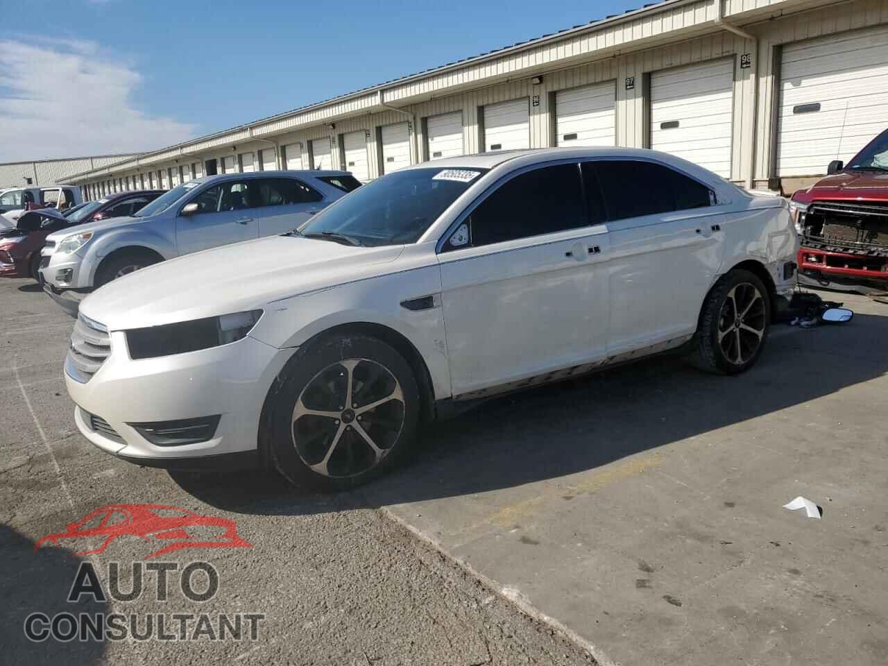 FORD TAURUS 2014 - 1FAHP2E82EG113154