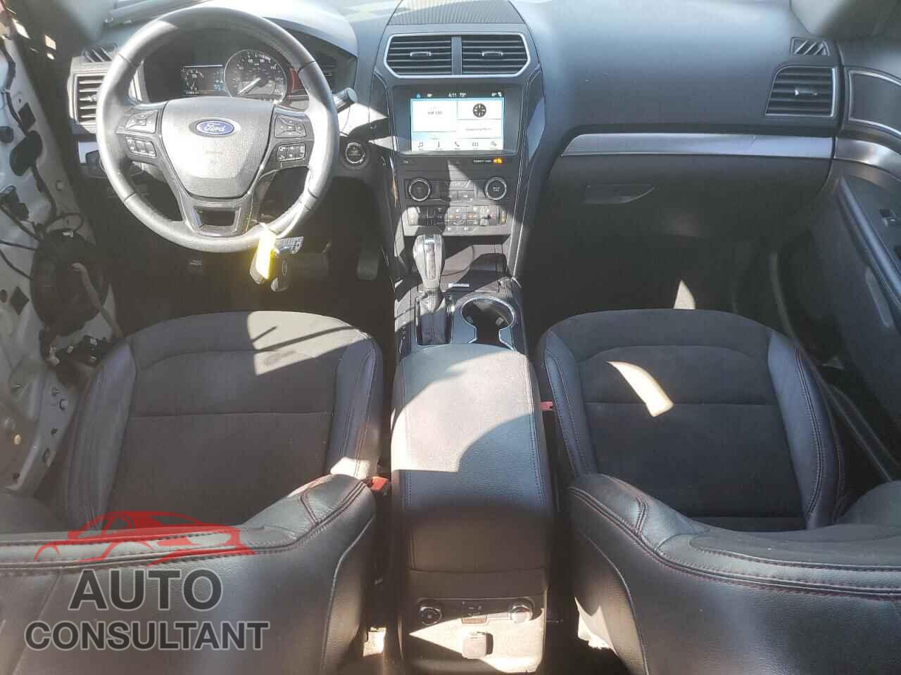 FORD EXPLORER 2018 - 1FM5K7DH8JGB79689