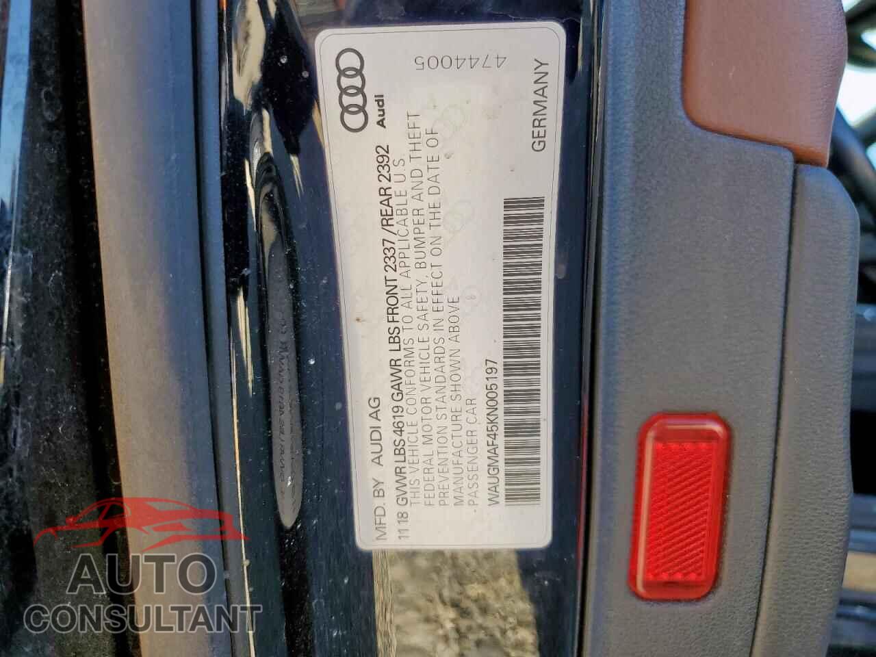 AUDI A4 2019 - WAUGMAF45KN005197