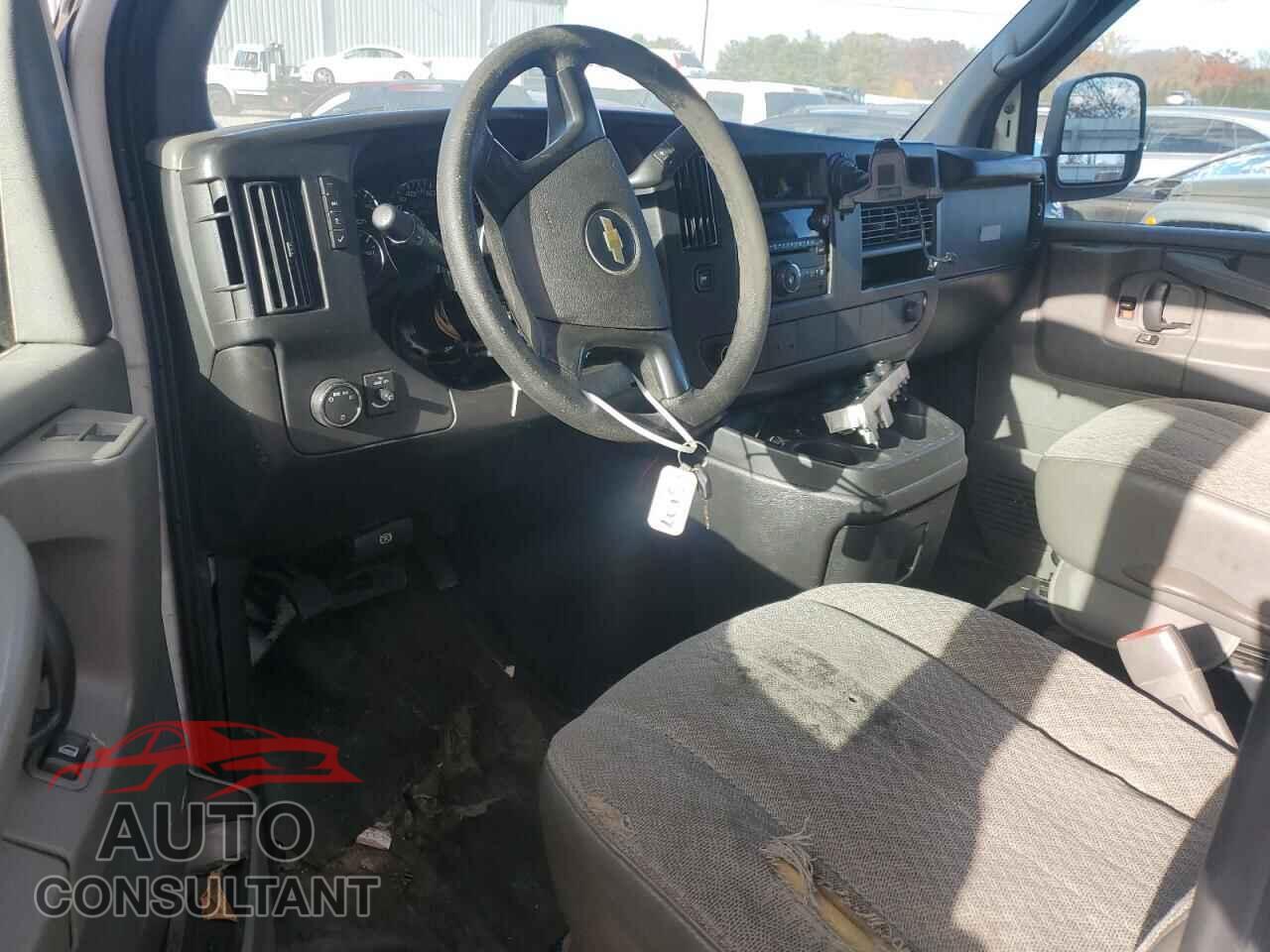 CHEVROLET EXPRESS 2012 - 1GCWGFBAXC1102029