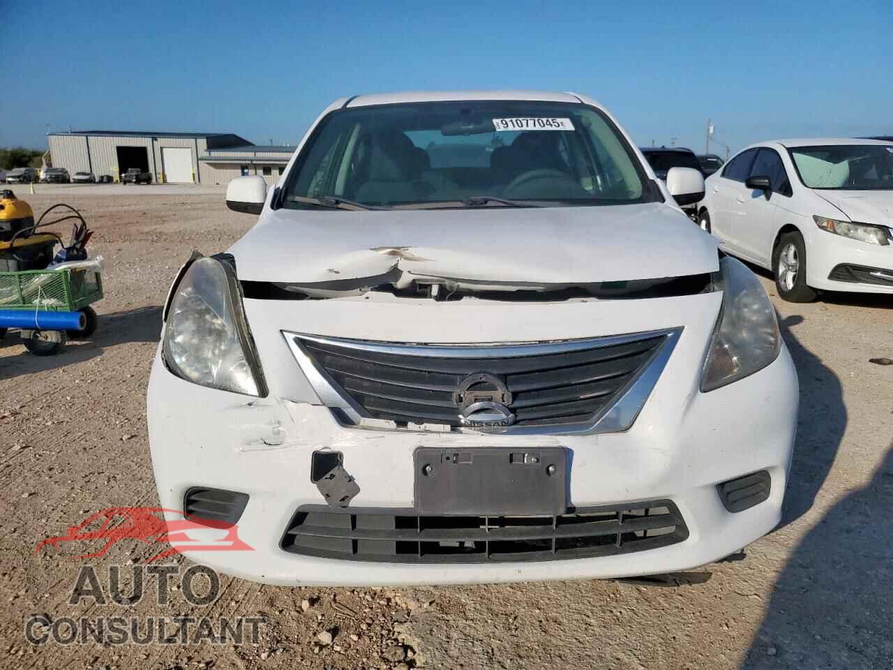NISSAN VERSA 2013 - 3N1CN7AP1DL876526