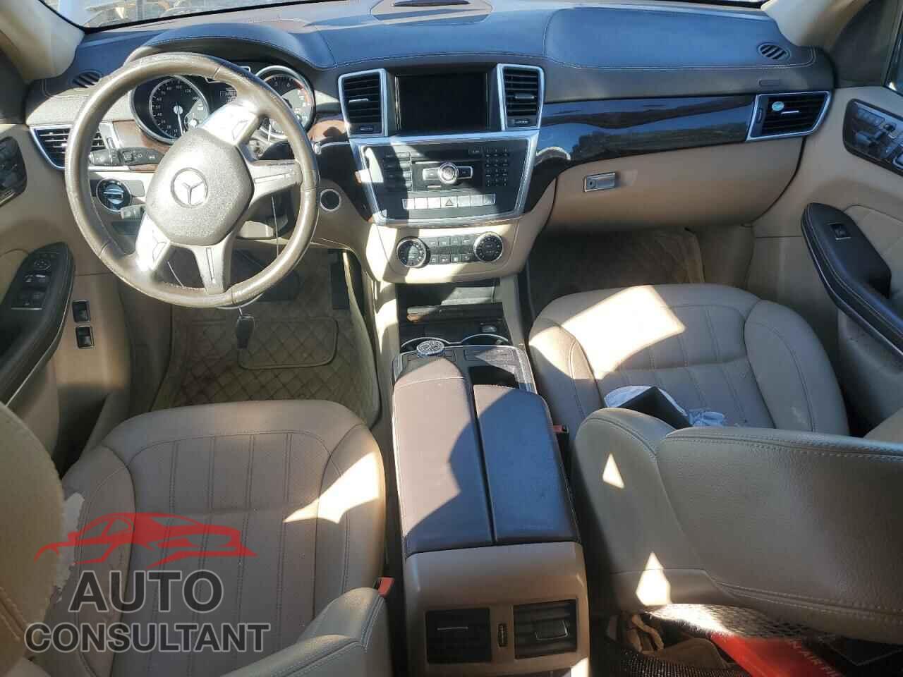 MERCEDES-BENZ GL-CLASS 2013 - 4JGDF7CE3DA254426