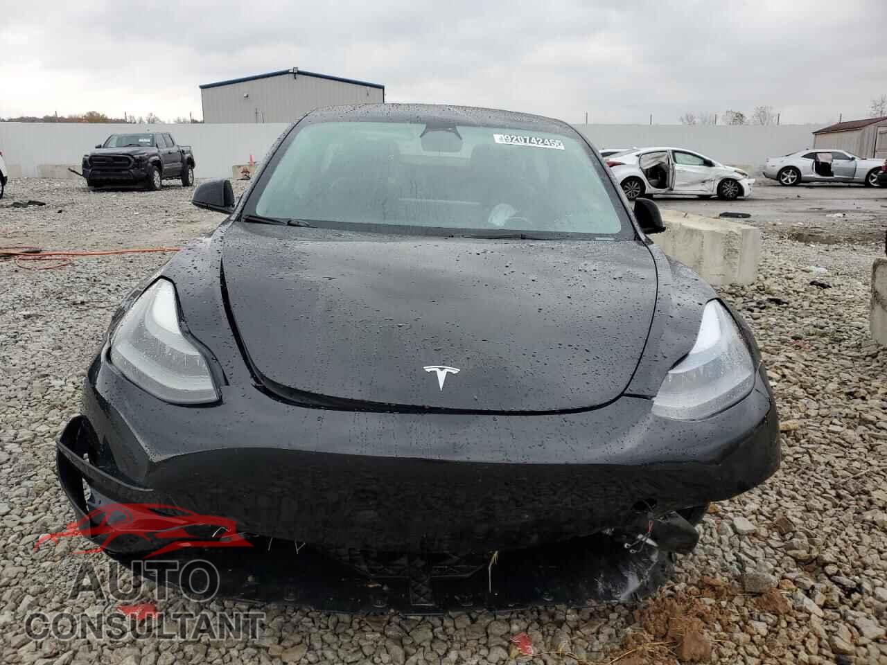 TESLA MODEL 3 2023 - 5YJ3E1EA1PF438544