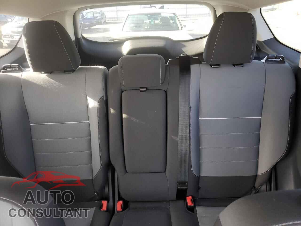 FORD ESCAPE 2015 - 1FMCU0G76FUA28175