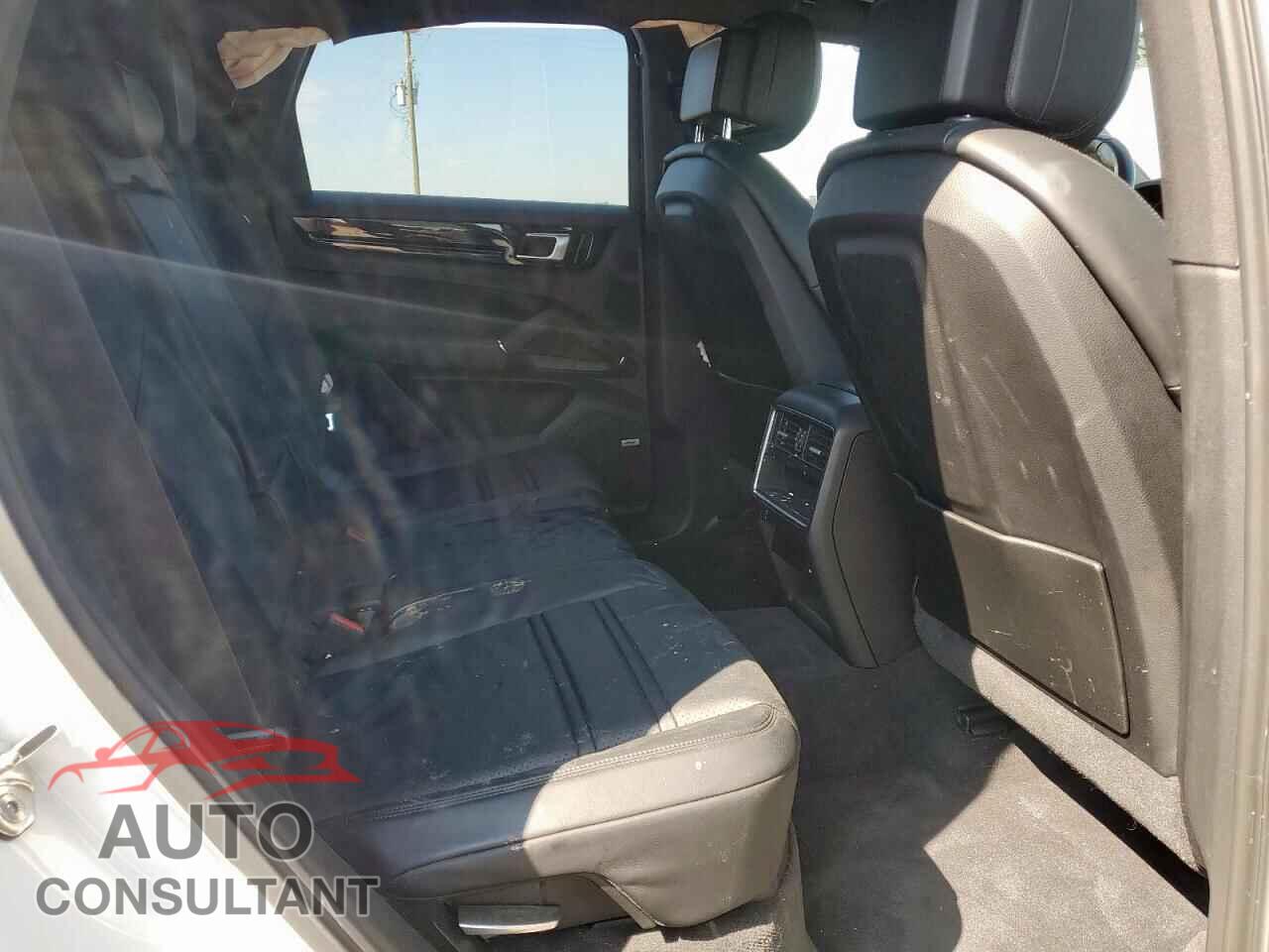 PORSCHE CAYENNE 2019 - WP1AA2AY8KDA07032