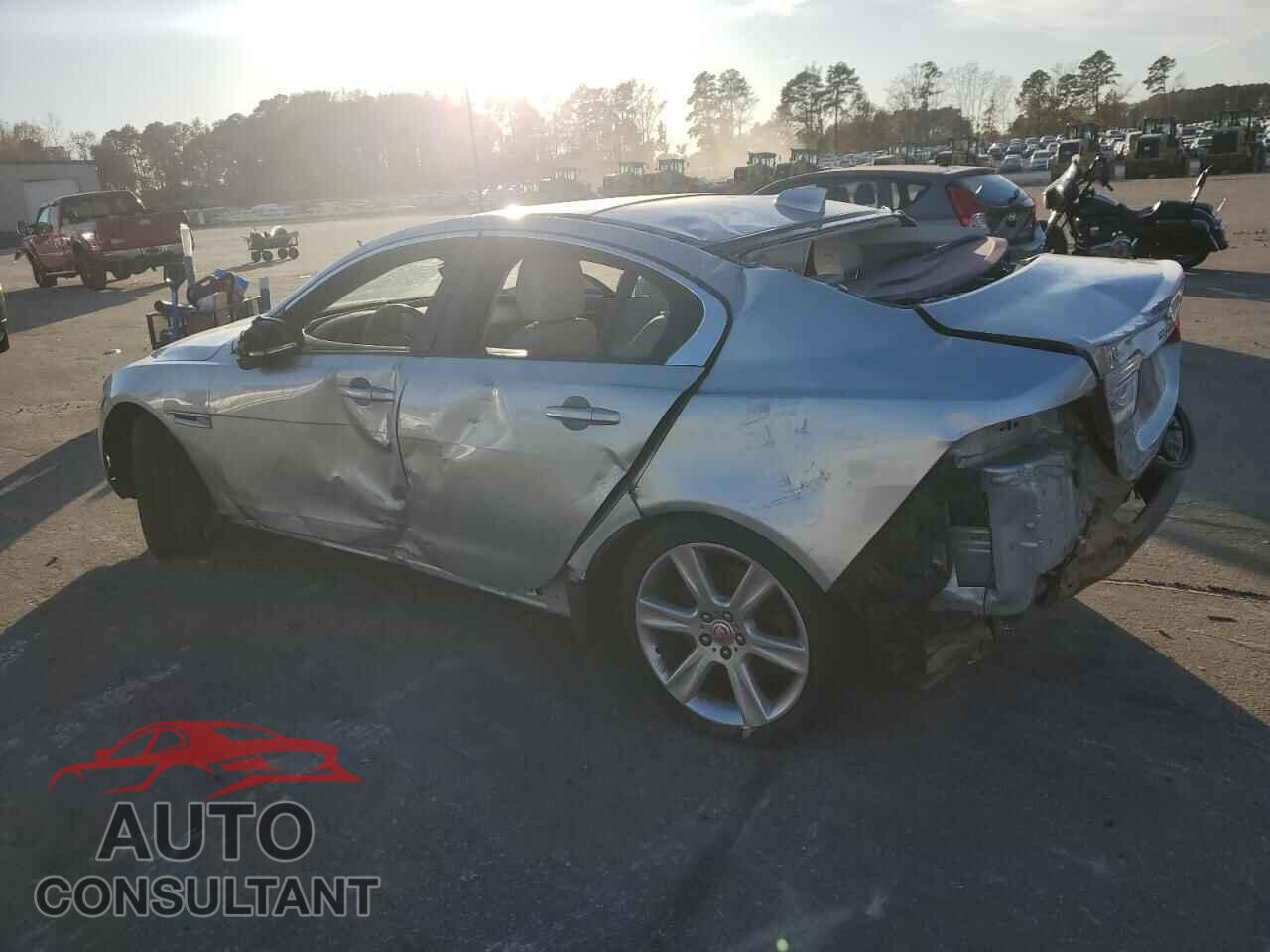 JAGUAR XE 2018 - SAJAJ4FX4JCP21694
