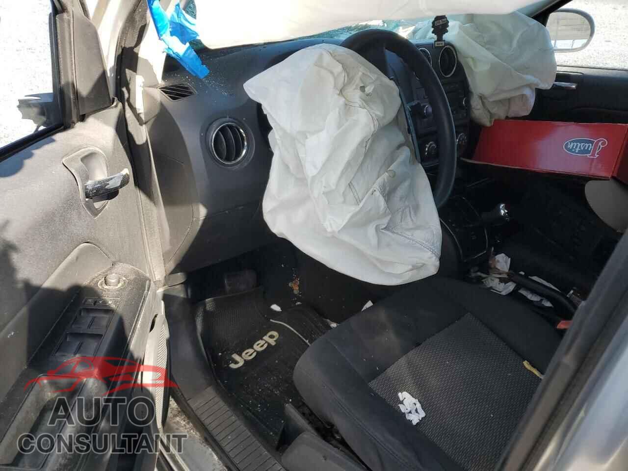 JEEP COMPASS 2010 - 1J4NT4FB3AD650121