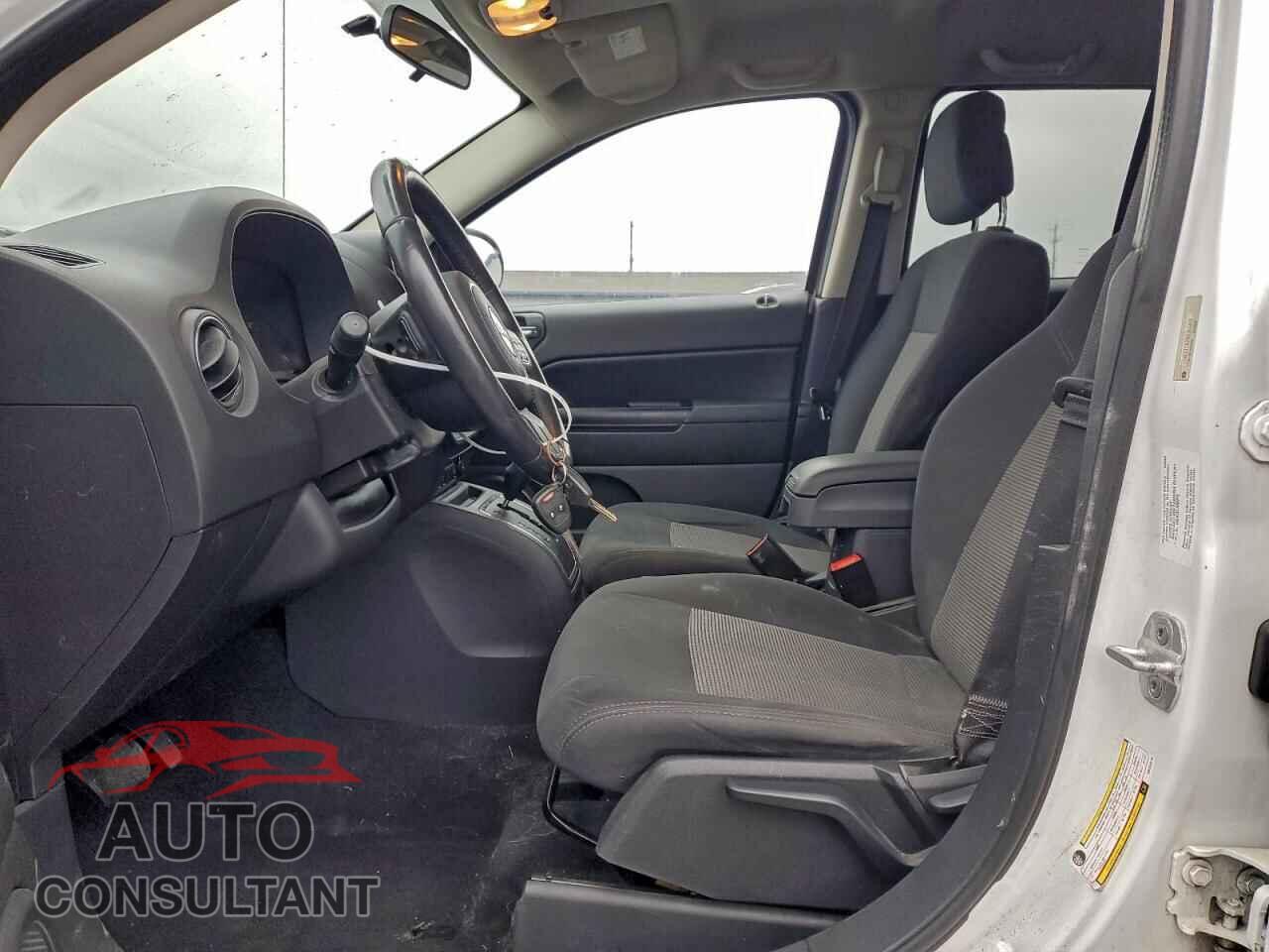 JEEP COMPASS 2011 - 1J4NF1FB2BD164410