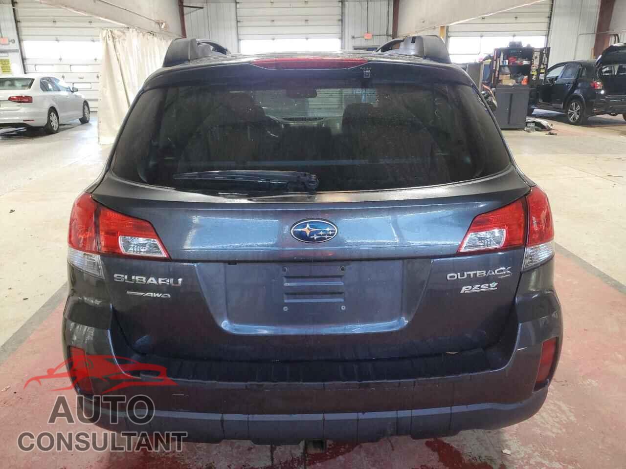 SUBARU OUTBACK 2013 - 4S4BRBGC3D3225992