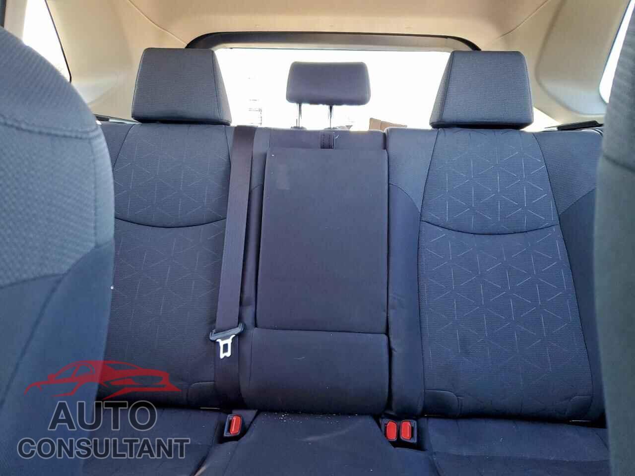 TOYOTA RAV4 2019 - JTMP1RFV3KD035596